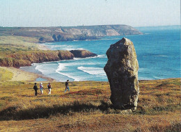 *CPM - 29 - Presqu'ile De CROZON - Menhir Devant Lostmarc'h Et La Palue - Crozon