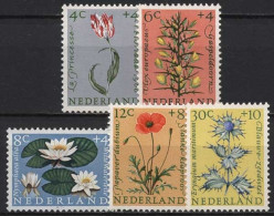 Niederlande 1960 Soziale Und Kulturelle Einrichtungen Blumen 746/50 Postfrisch - Neufs