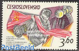Czechoslovkia 1973 Space 1v Lined Background, Mint NH, Transport - Space Exploration - Sonstige & Ohne Zuordnung