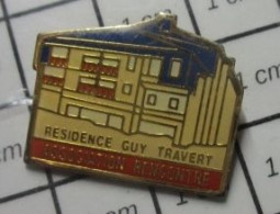 116B Pin's Pins / Beau Et Rare / ASSOCIATIONS / ASSOCIATION RENCONTRE RESIDENCE GUY TRAVERT DE PORT ? - Verenigingen