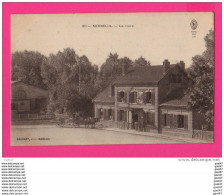 CPA (Réf : VV451) (80 SOMME) MOREUIL  La Gare (animée, Avec Attelage) - Moreuil