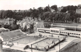 53 LAVAL LA PISCINE MUNICIPALE - Laval