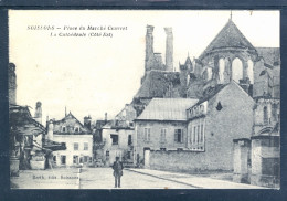 10098 Soissons - Place Du Marché Couvert (La Cathédrale Coté Est) - Guerre 1914-18 Après Les Bombardements - Soissons