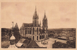 CPA Pontmain-La Basilique Et Le Parvis-772    L2960 - Pontmain