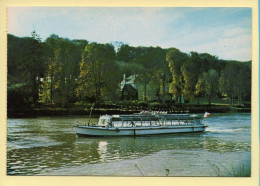 77. ST-MAMMES – Vedettes Du Val De Seine / Croisières Touristiques Sur La Seine Et L'Yonne (voir Scan Recto/verso) - Saint Mammes