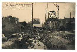 Ieper Ypres    Porte De Menin Et Les Remparts Travaux Du Monument Anglais - Ieper