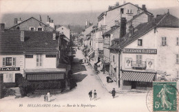 01 - BELLEGARDE Sur VALSERINE -  Rue De La République - Bellegarde-sur-Valserine