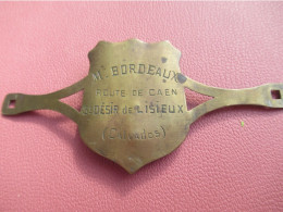 Plaque D'identité De Vélo, Gravée / M.BORDEAUX/ Route De Caen/St Désir De LISIEUX Calvados /Vers 1920-1940         AC233 - Otros & Sin Clasificación