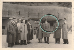 MIL3317  --   TSCHECH. BUNKER IM SUDETENLAND,, TETSCHEN --   IMPORTANT VISIT  --  ORIGINAL  PHOTO 14,5 Cm X 9,5 Cm - 1939-45