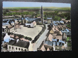 CP 29 Finistère En Avion Au Dessus PLOUIGNEAU Prés Morlaix   - La Place , L'église  Timbré  1960 - Morlaix