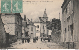 A27- 23) LA SOUTERRAINE (CREUSE) VIEILLES MAISONS - QUARTIER DE BRESSEREIX - (ANIMEE - VILLAGEOIS - BOEUFS) - La Souterraine