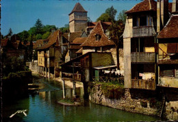 SALIES-DE-BEARN    ( PYRENEES ATLANTIQUES )   LE SALEYS DANS LES VIEUX QUARTIERS - Salies De Bearn