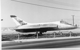 Photographie Photo Vintage Snapshot Avion Aviation Plane Douglas  Skyray - Aviation