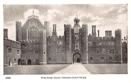 England: London Hampton Court Palace First Green Court Ngl #147.542 - Other & Unclassified