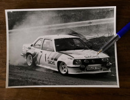 PHOTO De  PRESSE SACHS - OPEL ASCONA 400 RALLYE ( 18 X 13 Cm ) - Automobiles