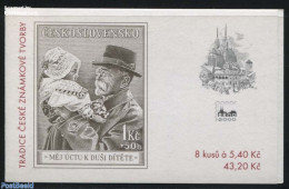 Czech Republic 2000 Stamp Traditions Booklet, Mint NH, Stamp Booklets - Stamps On Stamps - Other & Unclassified