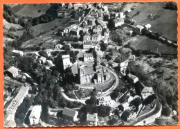 63 SAINT NECTAIRE Vue Générale Aérienne Le Haut Et L'Eglise Dentelée Carte Vierge TBE - Saint Nectaire