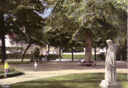 Cpsm Villiers Sur Marne Square De La Mairie - Villiers Sur Marne