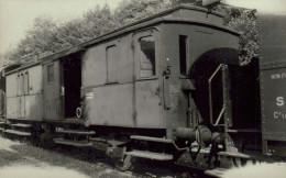 Gare De Sevran - Rames Roulement 910, 920 Téunies Le 15 Août Au Matin - Photo G. Curtet - Treinen