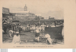 V11- CASABLANCA (MAROC) LES MARINS AIDENT AU DEBARQUEMENT DE L'ARTILLERIE - ( ANIMATION - 2 SCANS ) - Casablanca