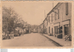 81) SAINT PAUL CAP DE JOUX (TARN) AVENUE DE CASTRES ET MAGASINS MODERNES - ( AUTOMOBILE - CARRIOLE A CHEVAL -  2 SCANS ) - Saint Paul Cap De Joux