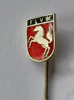 INSIGNE   BOUTONNIERE,,,S. C.  WESTFALIA  04 ,,,HERNE,,,ANNEES 1950/60     TBE - Kleding, Souvenirs & Andere