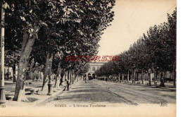 CPA NIMES - L'AVENUE FOUCHERES - Nîmes