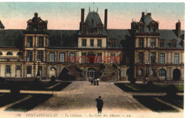 CPA FONTAINEBLEAU - LE CHATEAU - LA COUR DES ADIEUX - LL - Fontainebleau