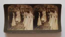 Vue Stéréoscopique 1902 Mariage "Les Felicitations" Wedding "Congratulations" Stereoview - Visionneuses Stéréoscopiques