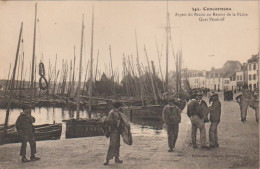 Cpa Concarneau Le Bassin Au Retour De La Pêche - Concarneau