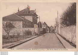 X27-94) CHENNEVIERES SUR MARNE -  RUEDE LA  MAIRIE ET LES  ECOLES  - ( 2 SCANS ) - Chennevieres Sur Marne