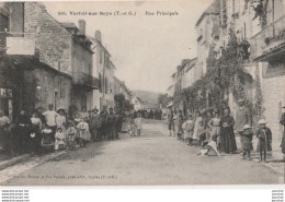 T22-82) VERFEIL SUR SEYE (TARN ET GARONNE) RUE PRINCIPALE - ( TRES ANIMEE - HABITANTS - VILLAGEOIS - 2 SCANS )  - Otros & Sin Clasificación