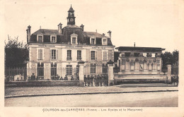 89-COURSON LES CARRIERES-Les Ecoles Et Le Monument-N 6005-E/0011 - Courson-les-Carrières