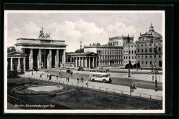 AK Berlin, Brandenburger Tor Am Pariser Platz  - Porte De Brandebourg