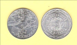 Pièce De 10 Euros Argent  " BOURGOGNE" 2012 - [COLETTE Romancière, Chat] (Scann Avers Et Revers) Com_numi15 - Commemorative