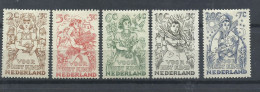 HOLANDA   YVERT  530/34   MH  * - Ongebruikt