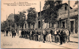 94 IVRY SUR SEINE - Cie Des Chemins De Fer, Les Ouvriers  - Ivry Sur Seine