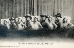 211.......CELEBRE TROUPE BELGE BASTIEN - Artistes