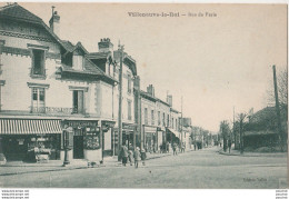 H5- 94) VILLENEUVE LE ROI - RUE DE PARIS - (ANIMÉE - ÉPICERIE ROUBE - HORLOGERIE - CAFÉ  - 2  SCANS) - Villeneuve Le Roi