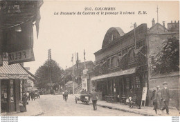 I7- 92) COLOMBES - LA BRASSERIE DU CADRAN ET LE PASSAGE A NIVEAU - (ANIMATION AUTOS - 2 SCANS) - Colombes