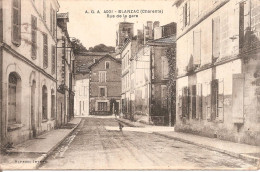 BLANZAC (16) Rue De La Gare En 1933 - Sonstige & Ohne Zuordnung