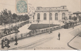 Q22-93) LES LILAS -  LA PLACE PAUL DE KOCK ET SALLE DES FETES  - (TRAMWAY) - Les Lilas