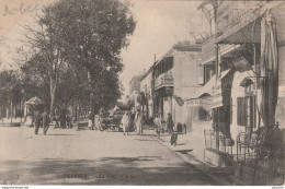  R19- TEBESSA ( ALGERIE) LA PLACE D 'ARMES - (ANIMEE - HABITANTS - 2 SCANS) - Tebessa