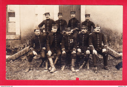 Milit-276A24  Carte Photo, Un Groupe De Militaires, Col N° 50, Cpa (état) - Sonstige & Ohne Zuordnung