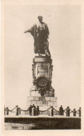 4V5Hy   Carte Photo Statue De F. De Lesseps En 1946 Avant D'être Détruite En 1950 Par Nasser - Altri & Non Classificati