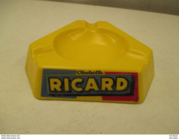 Cendrier En Opaline Ricard - Ashtrays