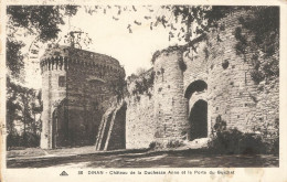 DINAN : CHATEAU DE LA DUCHESSE ANNE ET LA PORTE DU GUICHET - Dinan