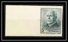 France N°524 Pétain Non Dentelé ** MNH (Imperf) - 1941-1950