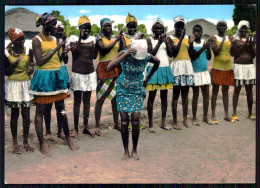 GUINÉ-BISSAU - COSTUMES - Bajudas Papeis  ( Edição  Da Casa Mendes /Kodachrome De A. B. Geraldo Nº FF 9 ) Carte Postale - Guinea Bissau