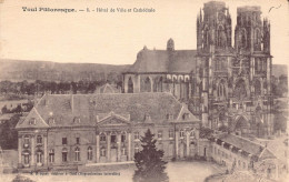 54 - TOUL Pittoresque - Hôtel De Ville Et Cathédrale - Toul